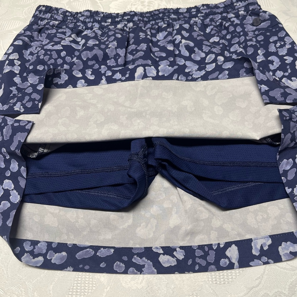Stylish Blue Leopard Patterned Skort - image 8